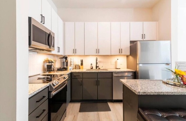 Luxury Apartment Uptonw Wi-Fi Gym 233