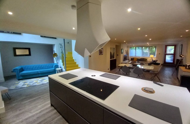 Luxury Architect Designed Apt 13 Mins 2 Royalmile❤
