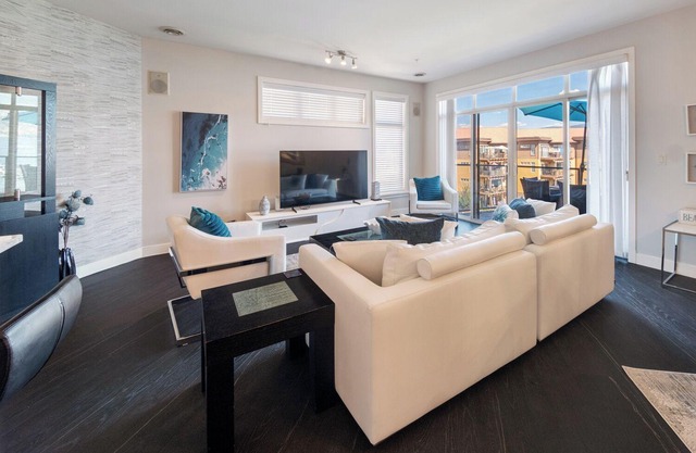 ¡Suite Penthouse frente al mar de lujo en Barona Beach Resort!