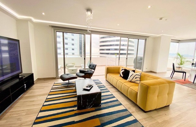 Elegant, charming and spacious apartment with huge balcony @ Puerto Santana