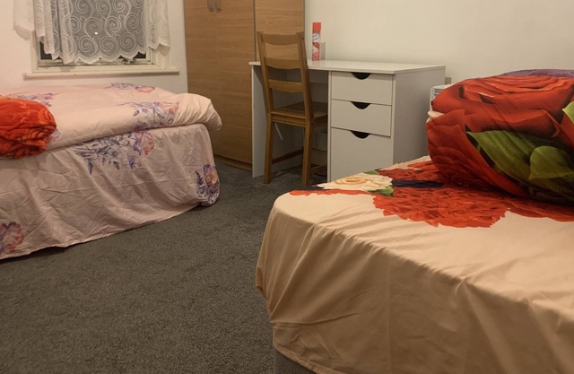 LUXURY EXTRA LARGE BEDROOM IN LONDON