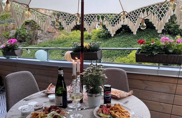 Luxury Green Home. Central Stockholm. Pets are welcome. Family friendly.terrace