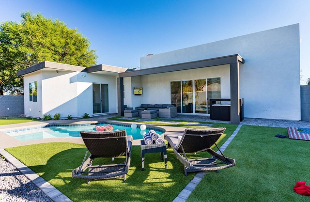 Nueva casa de gama alta en Scottsdale con piscina climatizada