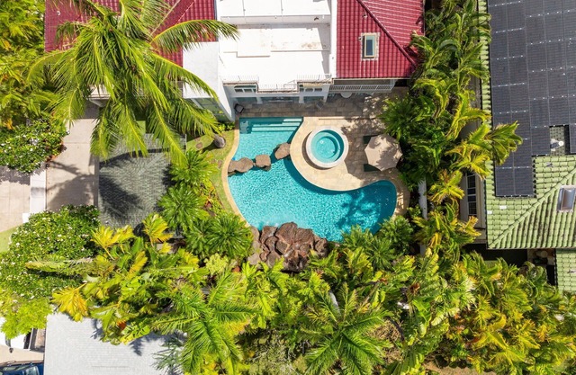 Luxury Kahala Oasis by Gather: Spacious 6BR Retreat w/ Pool, Spa & Near Beach