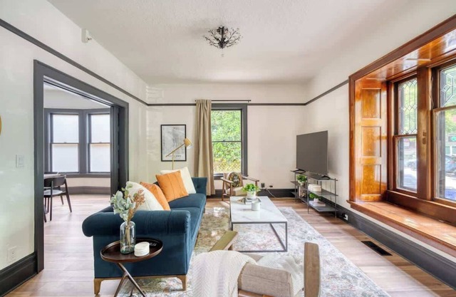 Luxury Living on NW 23rd Ave, Walk Score 99