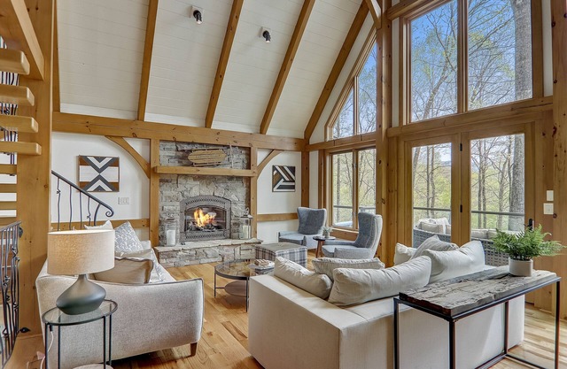 Luxury Lodge w/ Sauna + Hot Tub, Near Asheville | Inc. Biltmore Pass