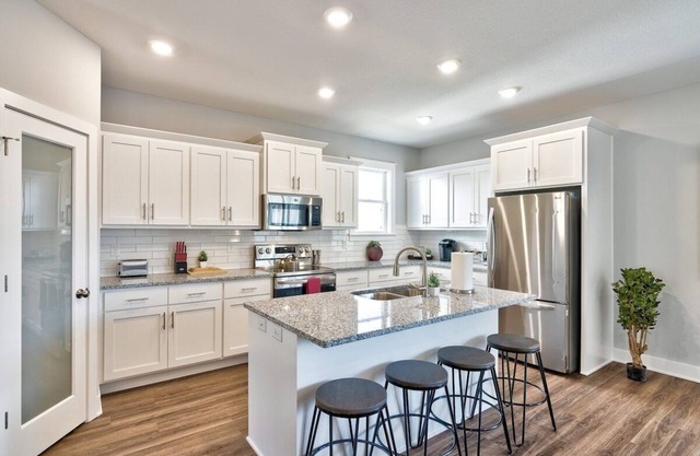 Luxury New Build Family Home W/ Office & Fast WIFI