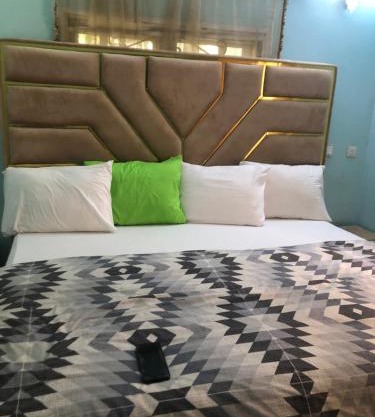 Luxury Place Hotel and Apartments
