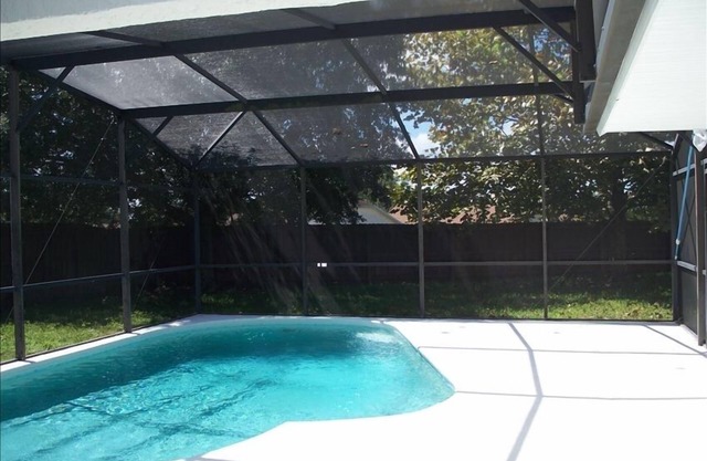 Luxury Pool Villa 4BR / 3BA Orientación Sur, Privacidad, 10min Disney