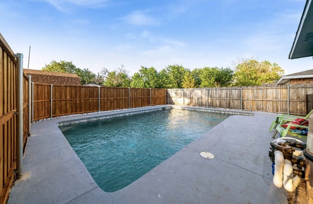 Luxury Retreat/pool near The Star& Grandscapes