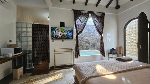 Luxury Room 2 with Pool at Pondok Raima SYARIAH