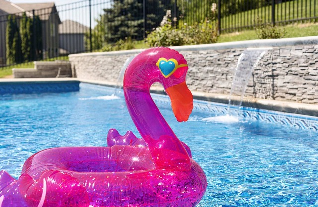 Luxury Stay, Prime Spot, Games & Saltwater Pool!