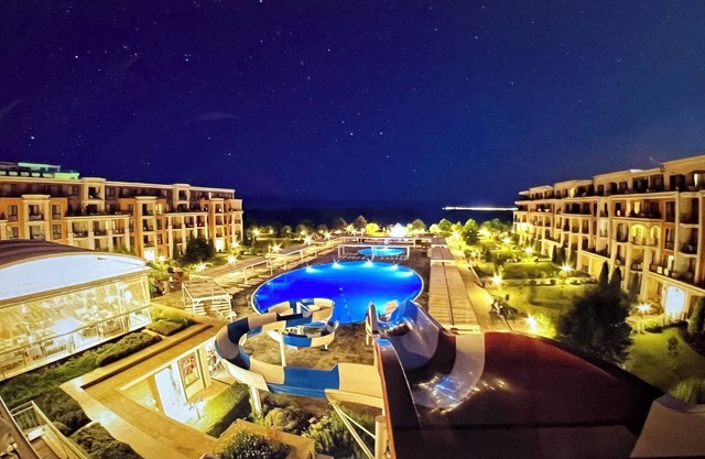 Luxury Sveti Vlas Beach Aparthotel - Prestige Fort