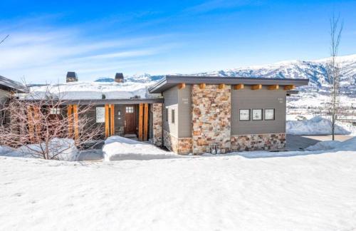 Luxury Townhome with Stunning Ogden Valley Views
