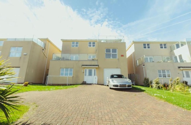 Luxury Trearddur Bay beach house with sea views