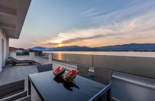 Luxury Villa ARIA, Apartment
