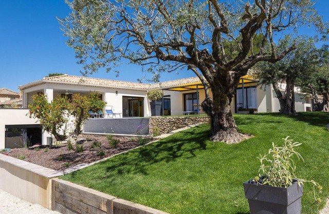 Luxury villa with A/C and a private pool