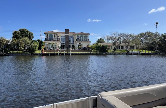 Waterfront de lujo Palm Beach Muelle privado / piscina / bañera de hidromasaje 5BD / 5BTH