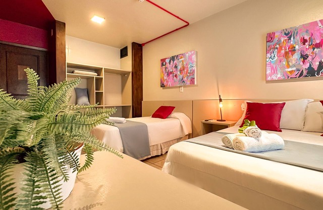 Luzzy Hotel