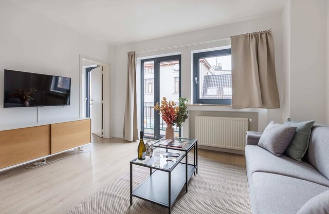 MA - Charlemagne V - Una Habitación Piso, Capacidad 4