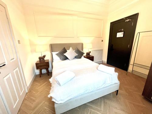 'Mac' in ApartNest Auchterarder