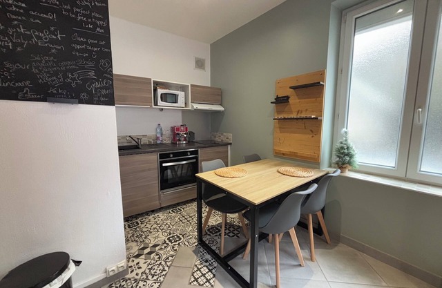 Magnificent air-conditioned T3 with garden 5 minutes' walk from town center and cable car