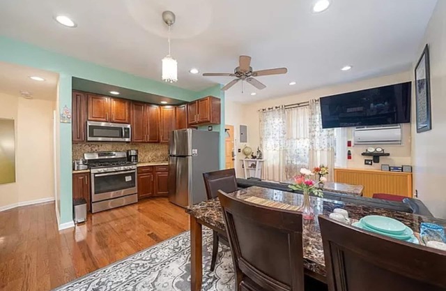 Magnificent Private Furnished Stylish New Sparkling Clean Apartment Close to NYC