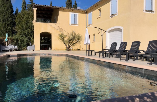 Magnífica propiedad con piscina y vista