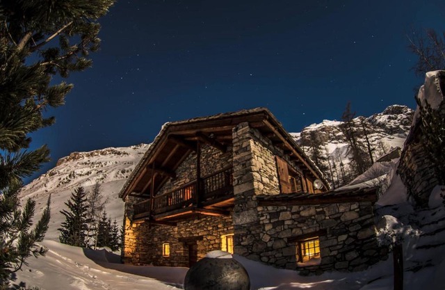 Magnifique Chalet au Calme près des Remontées Mécaniques à Val-d'Isère - FR-1-519-32