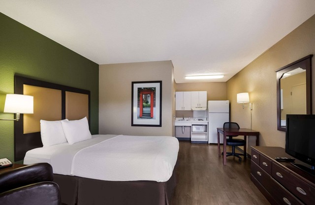 Mainstay Suites Knoxville - Cedar Bluff