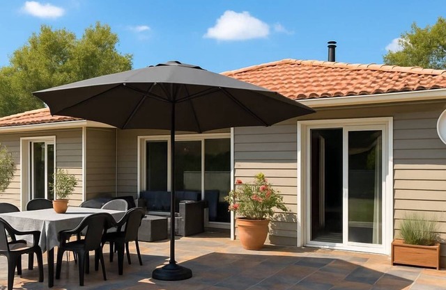 MAISON 3 CHAMBRES TERRASSE JARDIN GRAND JARDIN ARBORE
