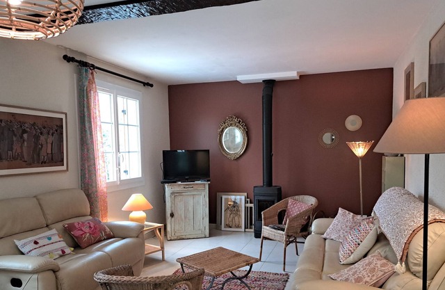 Maison de Ville au Calme Avec Piscine Privée