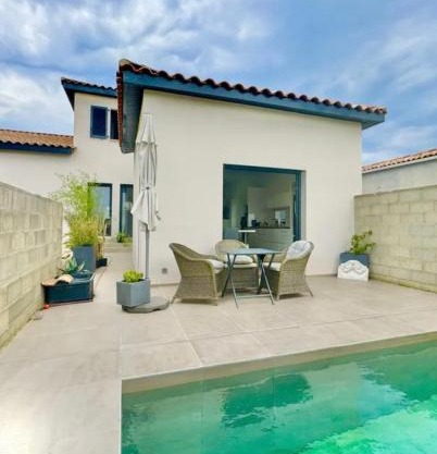 Maison vue Ventoux, piscine