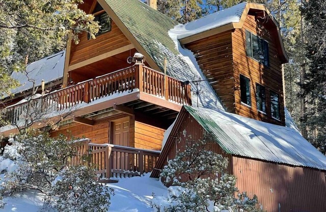 El Chalet, Pais Vasco