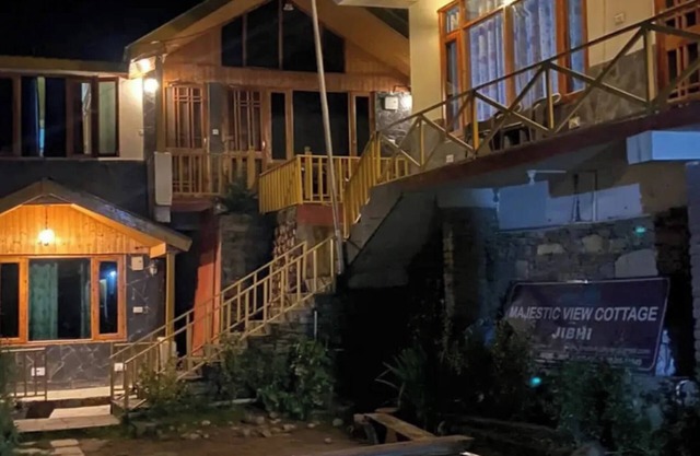 Majestic View Cottages