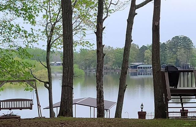 ❤Makin MEMORIES: House w/Dock/HotTub/Fiber Internet/TWH/next to park boat ramp❤