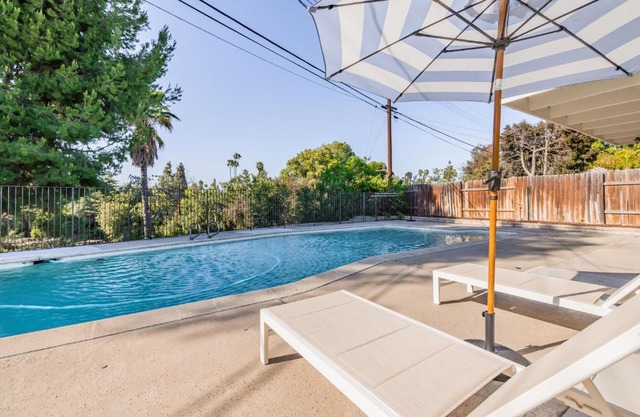 #Marbella Lane - Cozy Modern Home with Relaxing Design & Pool