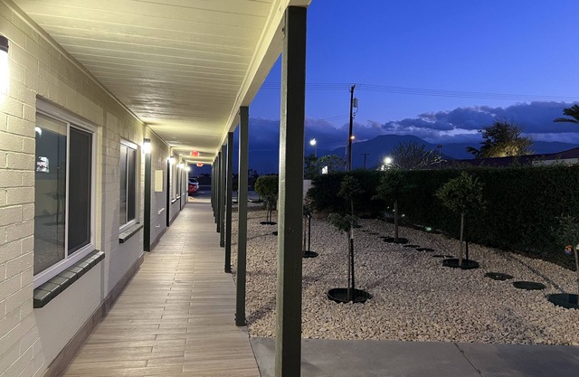 Mauna Loa Motel