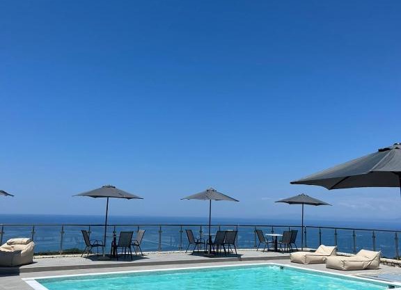 MELIKIRON LUXURY APARTMENTS