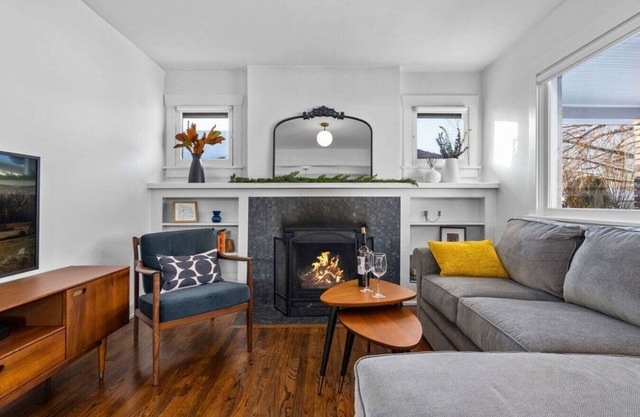 Mid-Term Gem in Sugarhouse – Hot Tub, Sauna & Workspaces