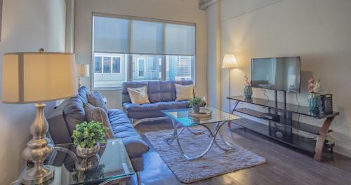 Midtown Fully Furnished Apartments - Great Location apts