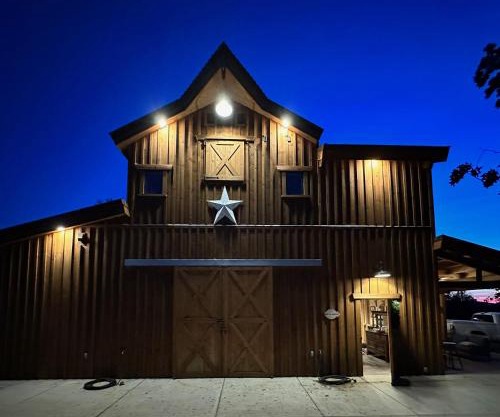 Millar Oaks Ranch - Barn Retreat, near Yosemite