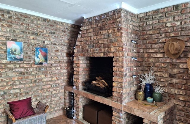 Mermaids Cottage 750m From Beach, pet and Family Friendly, 18 min to Game Parks