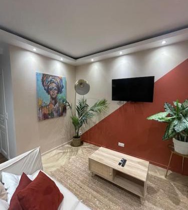 MIRA - Sublime apartment close to train station