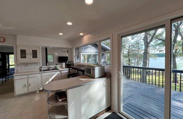 Mod Spooner Lake Home Retreat