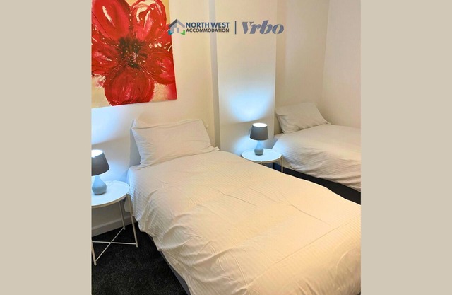 Modern 1 Bedroom Apartment | Free WiFi | Perfect for Solo or Business Stay