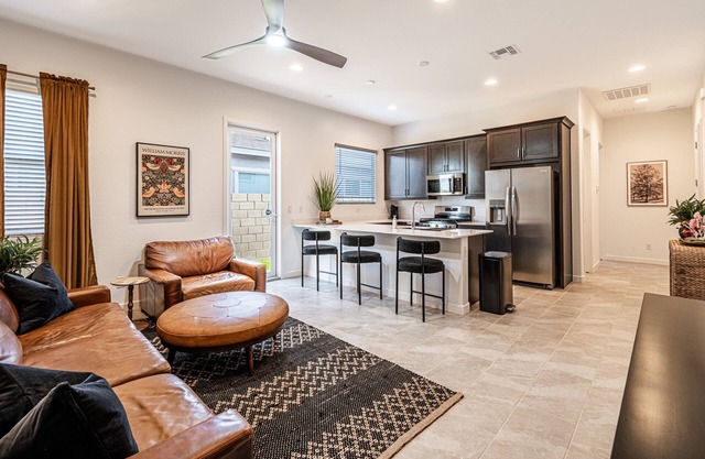 Modern 1BR/1BA Casita w/ Private Yard, Garage & Fast WiFi – Near Luke AFB
