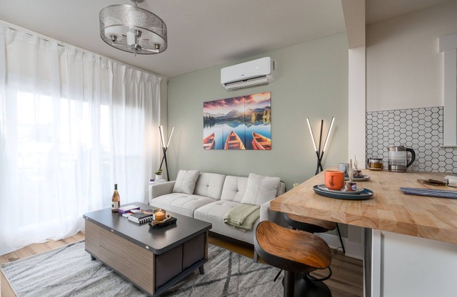 Modern 2 bed 1 bath next to Midtown with a lovely yard!