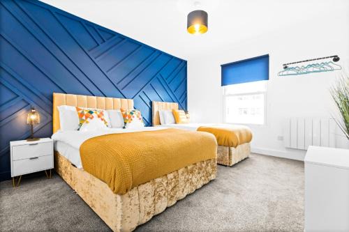 Modern 2 Bed Apartment, Open Living, High Street