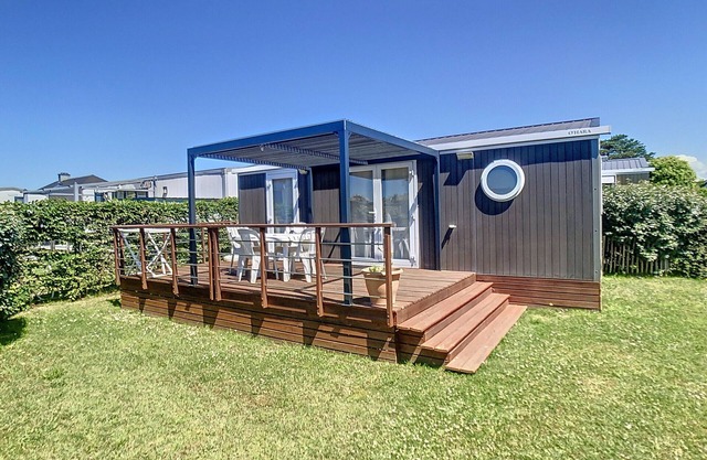 Casa móvil cómoda para 4 personas, 200m de la playa, piscina y servicios, Jullouville